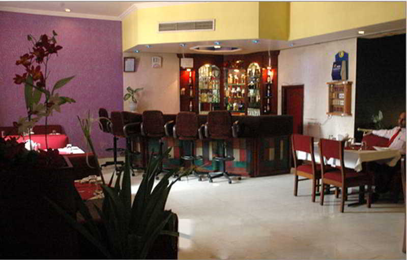 Oyo 18814 Hotel Maya International جايبور المظهر الخارجي الصورة
