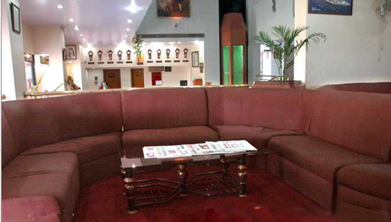 Oyo 18814 Hotel Maya International جايبور المظهر الخارجي الصورة