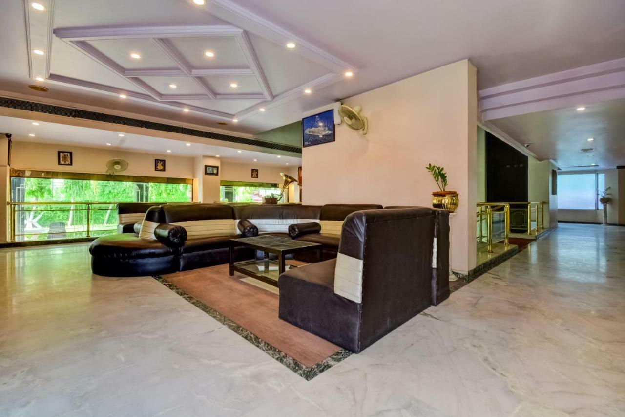 Oyo 18814 Hotel Maya International جايبور المظهر الخارجي الصورة