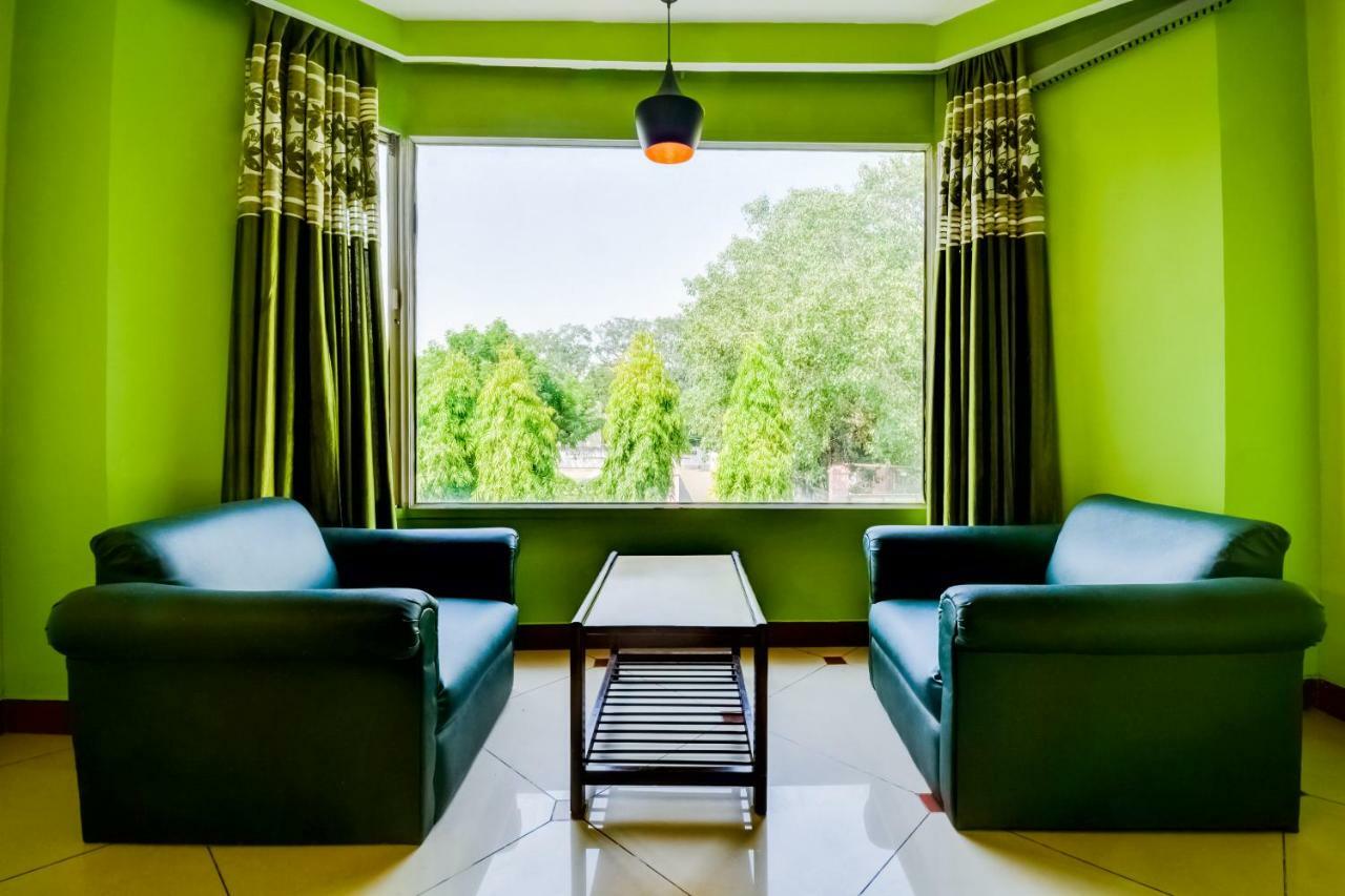 Oyo 18814 Hotel Maya International جايبور المظهر الخارجي الصورة